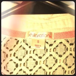 ⚡️SALE⚡️Xhilaration Size small. Button down.